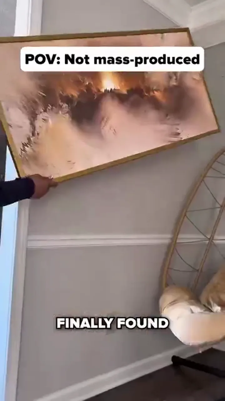 Wall art · Video ad, EN